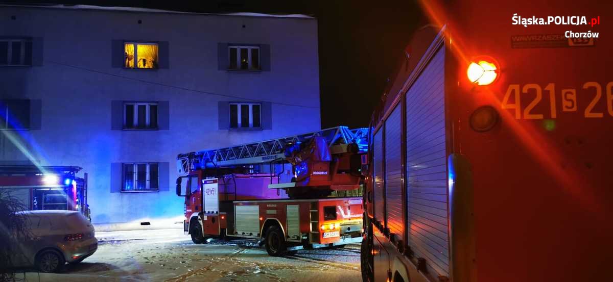 Chorzowscy policjanci uratowali z pożaru mieszkańca jednej z kamienic przy ulicy Batorego