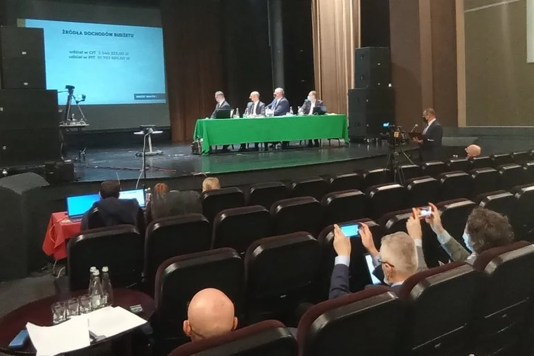 Przed nami rok rekordowych inwestycji! Budżet miasta na 2022 rok uchwalony jednogłośnie