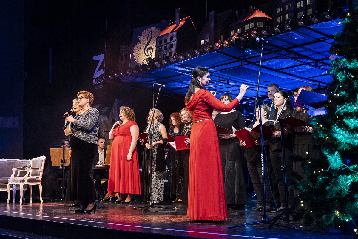 [Foto] Za nami wspólne kolędowanie w Teatrze Nowym