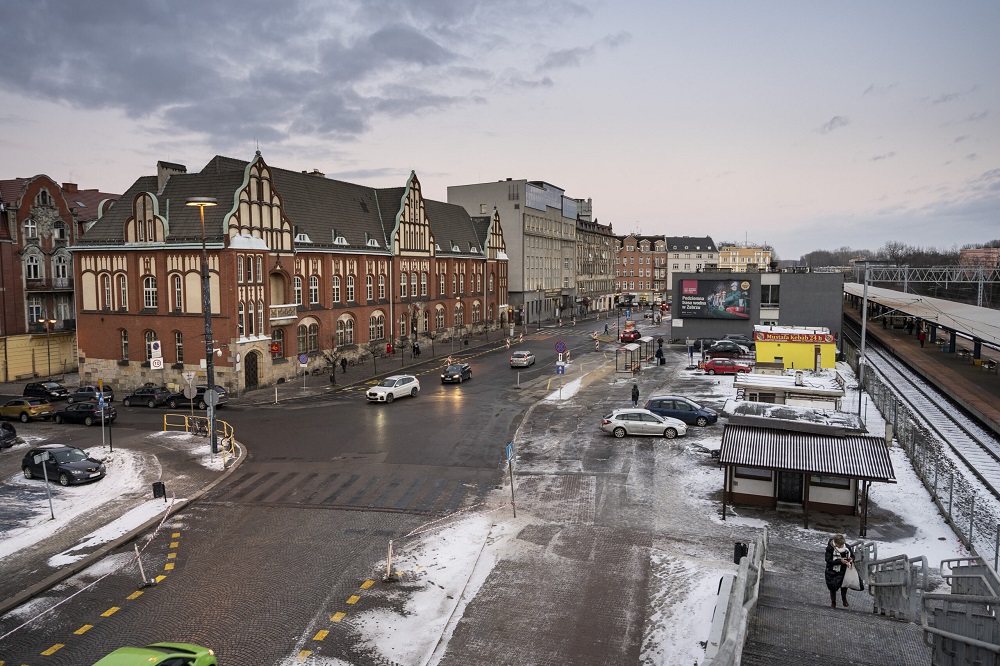 Przy placu Dworcowym ruszył tymczasowy dworzec autobusowy
