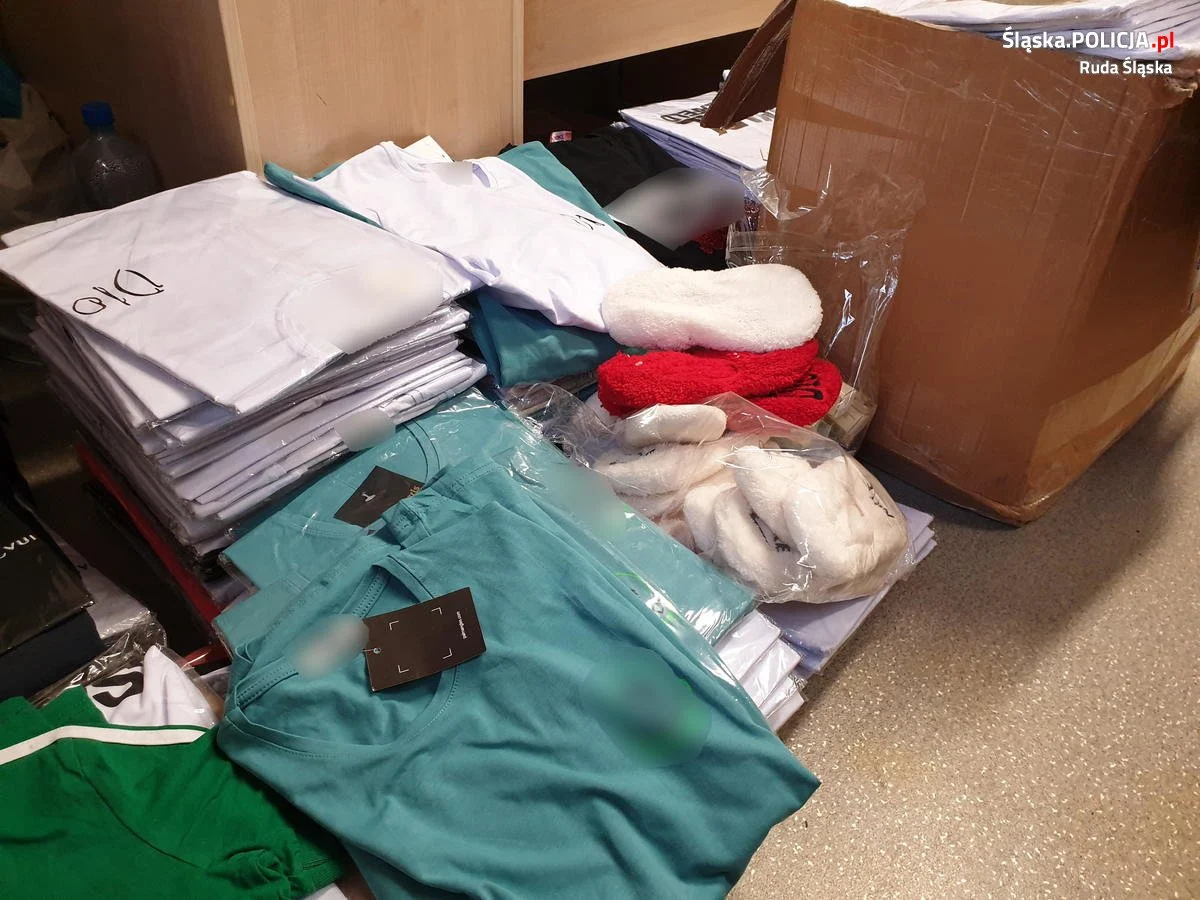 Podróbki odzieży i perfum na wireckim targu! Obywatelowi Bułgarii grozi kara grzywny