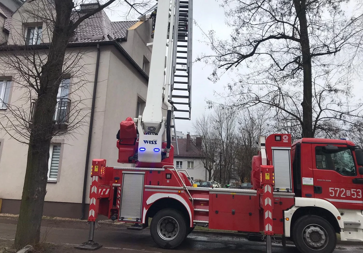 Porywisty wiatr nie ominął Rudy Śląskiej. Strażacy interweniowali już dziewięć razy! 