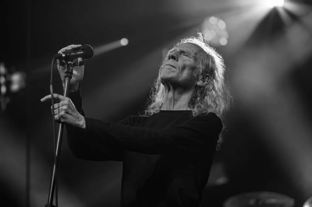 Zmarł Roman Kostrzewski, wokalista i wieloletni lider zespołu KAT