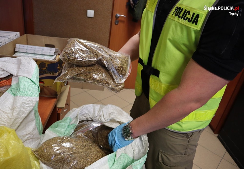 Tyscy policjanci przechwycili nielegalny towar