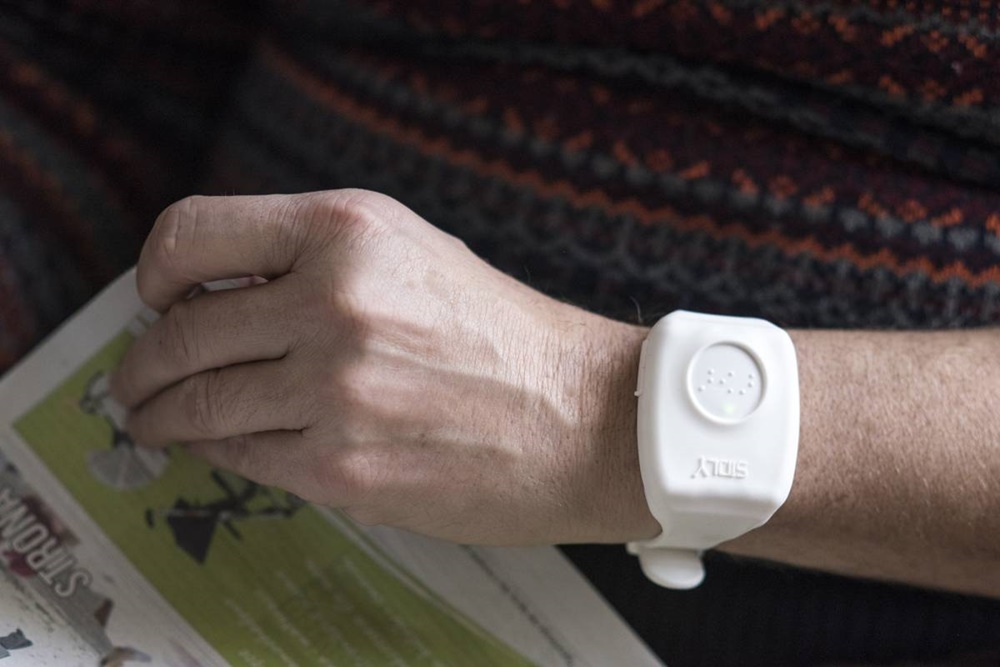 Specjalne opaski dla tyskich seniorów