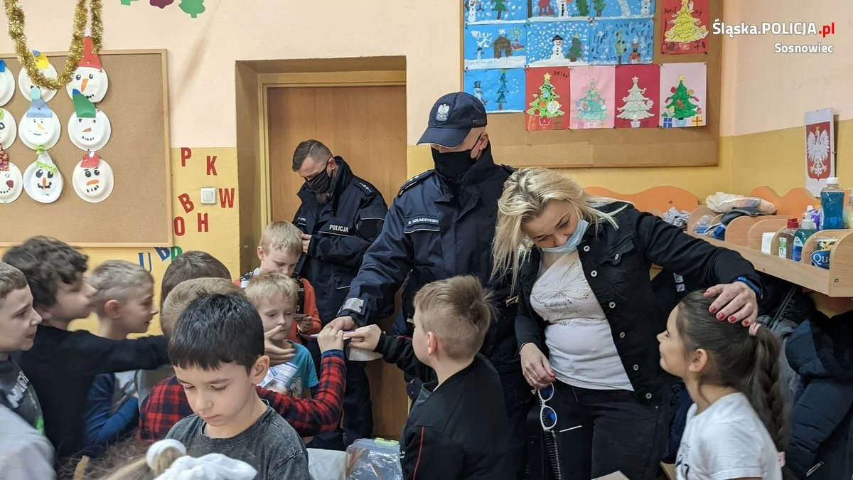 Dzielnicowi spotkali się z najmłodszymi przed feriami