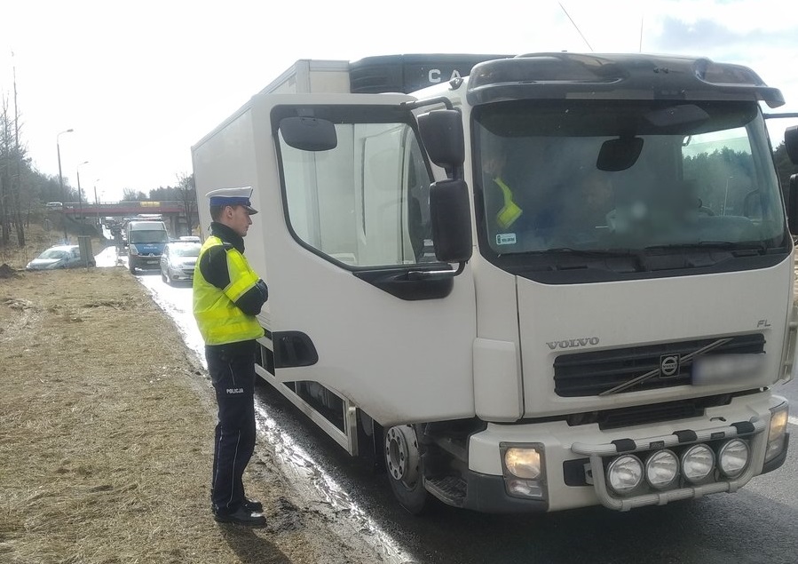 Drogówka z Dąbrowy Górniczej i Sosnowca podczas wspólnych działań "Tachospeed"