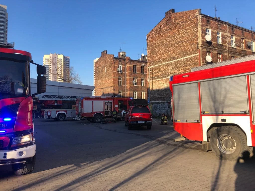 Tragiczny pożar przy ul. Długiej. Jedna osoba nie żyje!