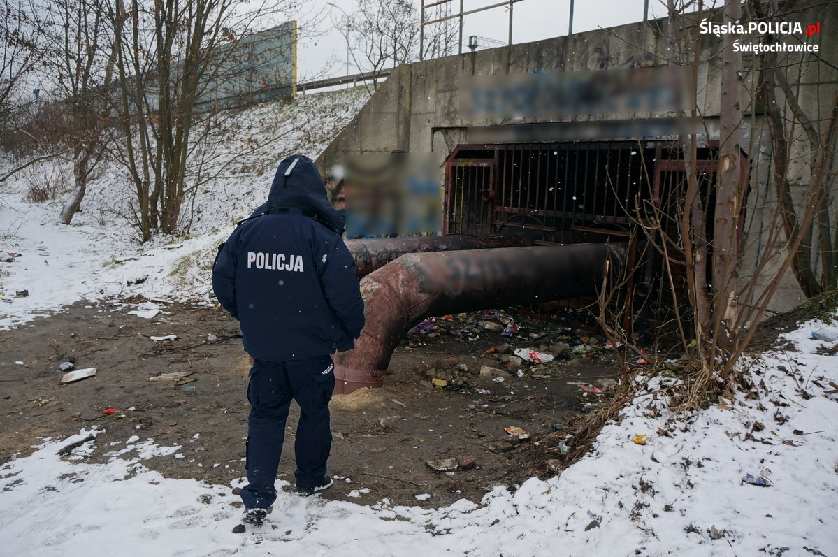 Dzielnicowi kontrolują miejsca, w których mogą przebywać bezdomni