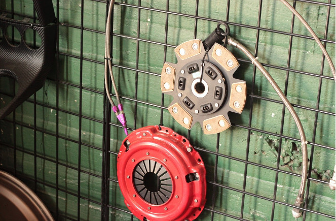 Jakie części ze złomowiska warto kupować?