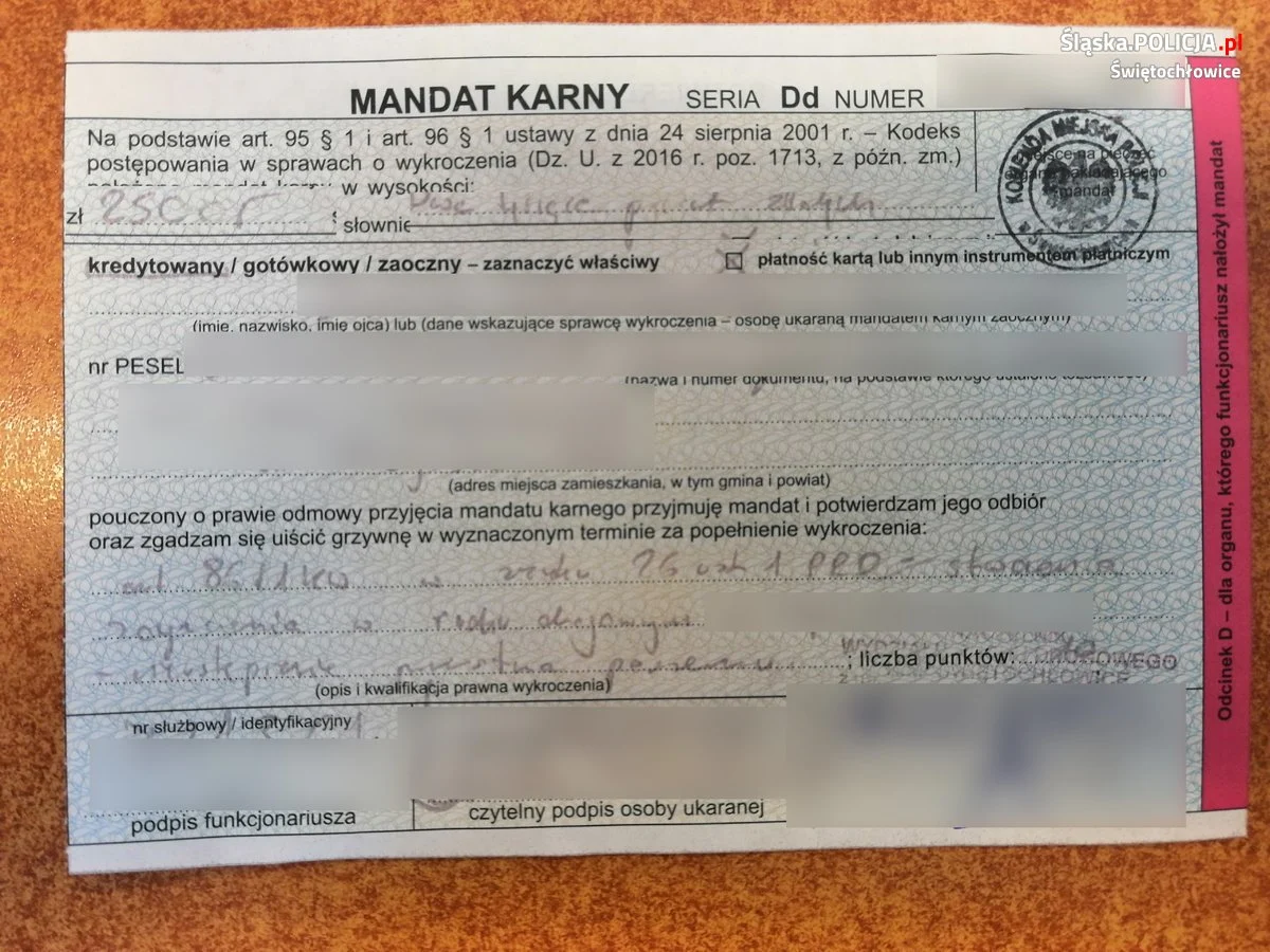 Pokaźny mandat za niezachowanie ostrożności i nieustąpienie pierwszeństwa pieszemu