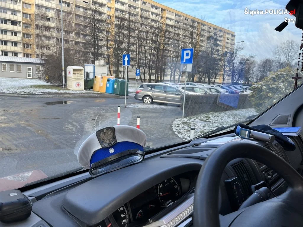 O włos od tragedii. Potrącenie 71-letniej pieszej na os. Powstańców Śląskich