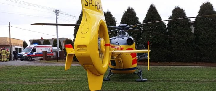 Wypadek przy pracach na wysokości. Mężczyzna doznał licznych obrażeń ciała