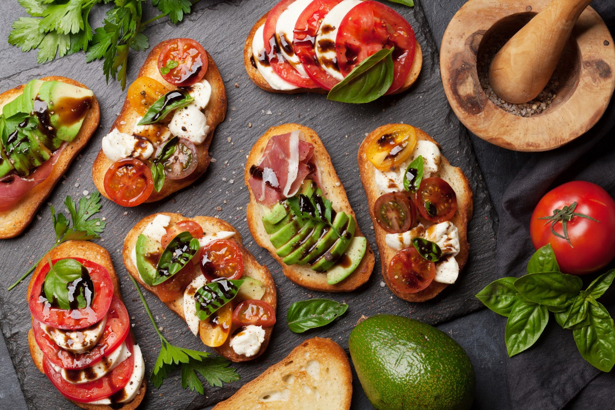 Tapas rodem z Barcelony. 5 pomysłów na przekąski, które zaskoczą Twoich gości