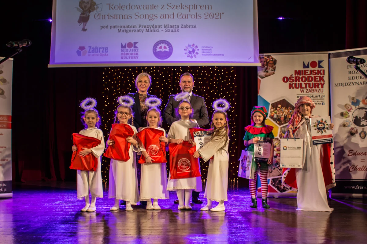 Podsumowanie Miejskiego Konkursu Piosenek Bożonarodzeniowych w języku angielskim
