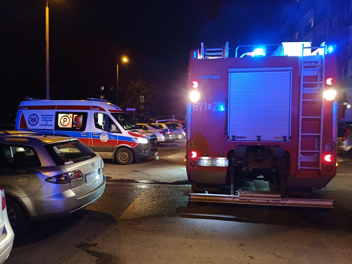 Pożar mieszkania przy ul. Klonowej. Jedna osoba trafiła do szpitala
