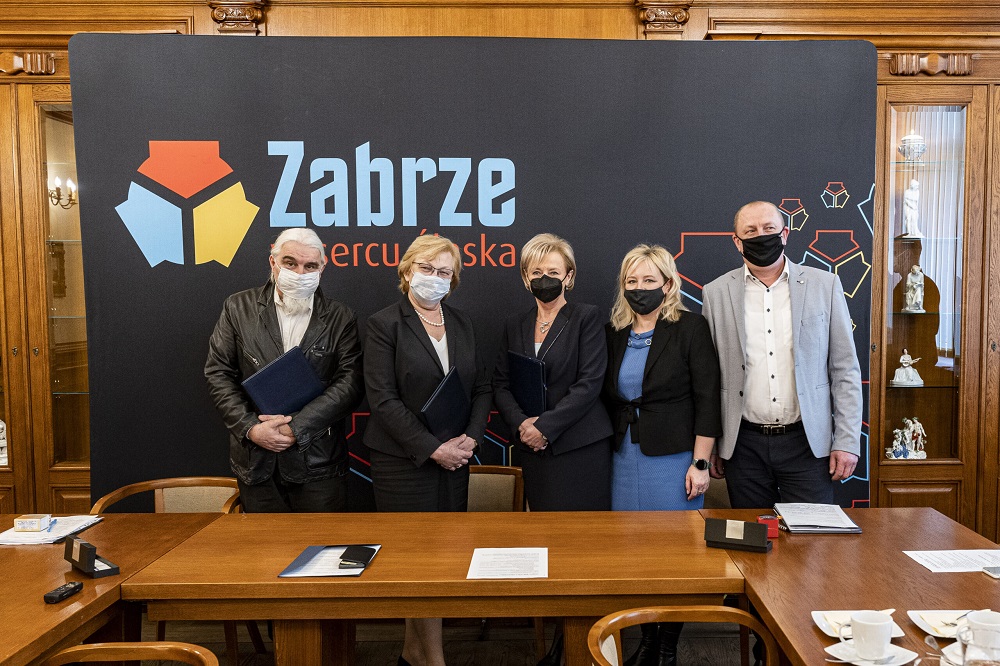 Ulica Hubera zyska nową nawierzchnię! Umowa na ponad milion złotych