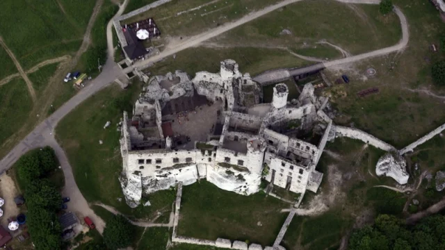 Ogrodzieniecka Twierdza Światła w Zamku Ogrodzieniec