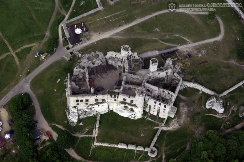 Ogrodzieniecka Twierdza Światła w Zamku Ogrodzieniec