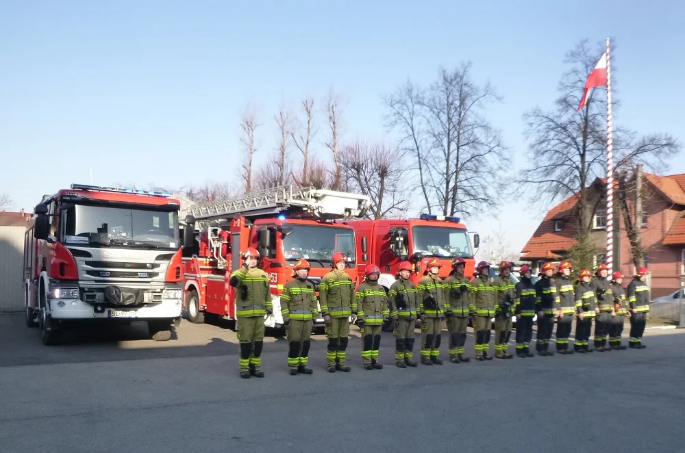 Ruda Śląska: Strażacy oddali hołd poległym w Ukrainie kolegom