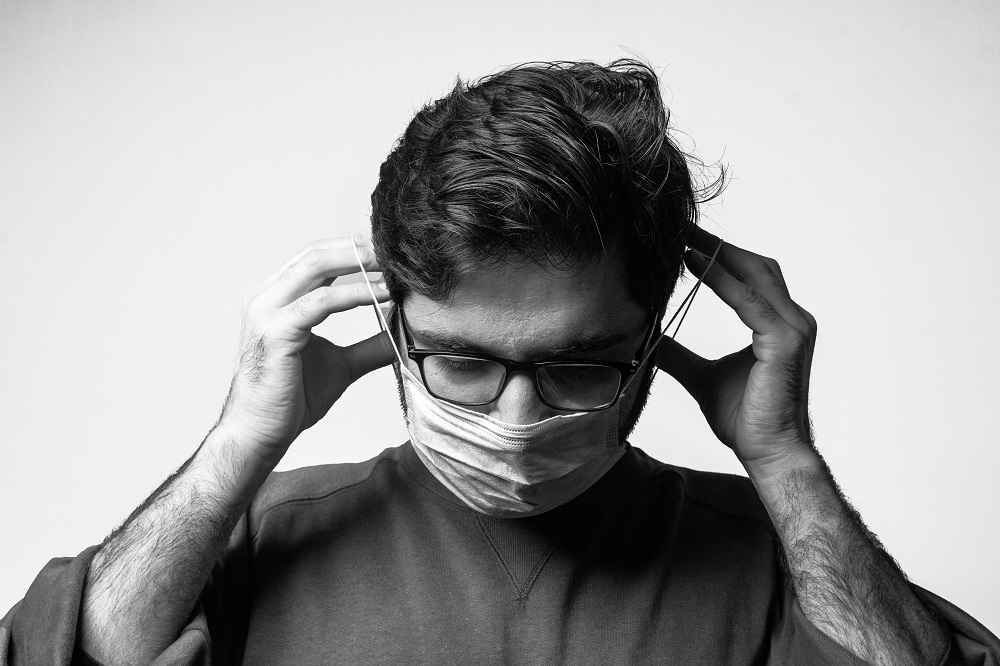 Kraska: Dziś konferencja w sprawie maseczek