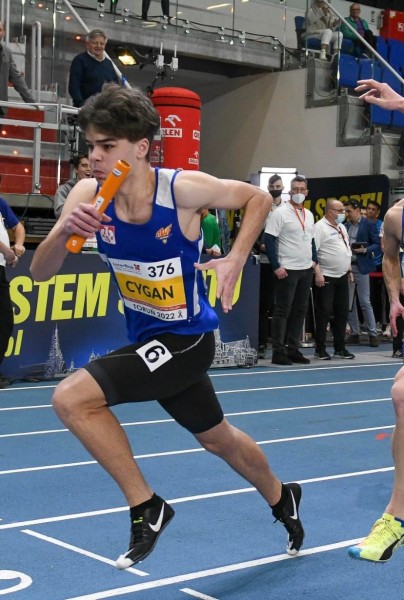 Wiktor Cygan złotym medalistą w Halowej Sztafecie