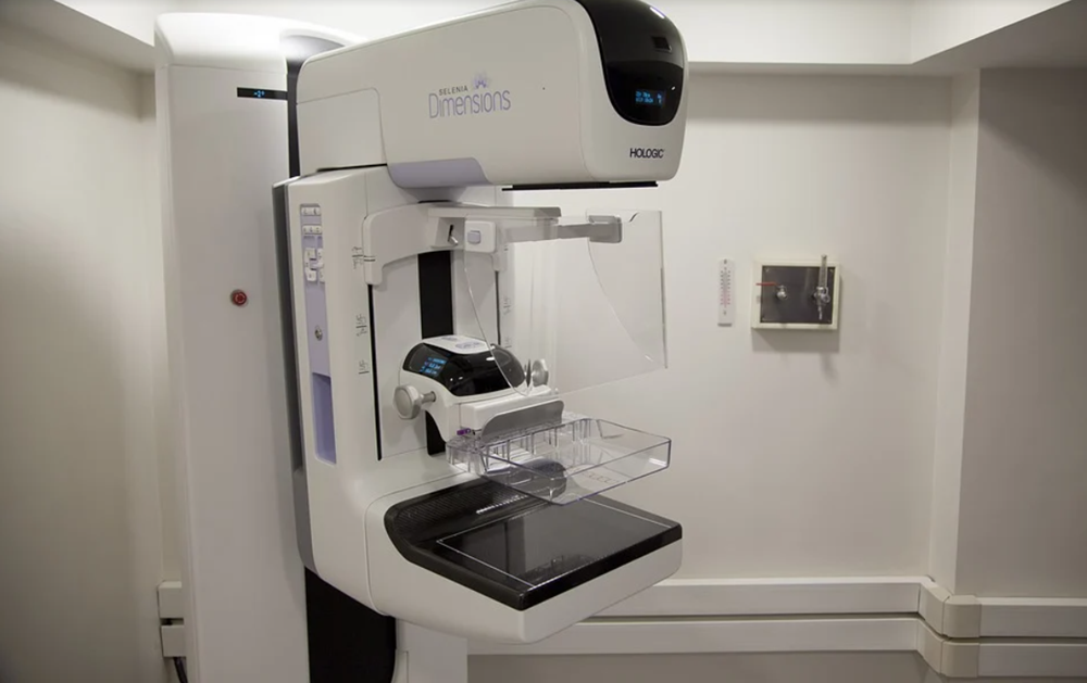 Badania w mobilnej pracowni mammograficznej LUX MED w kwietniu