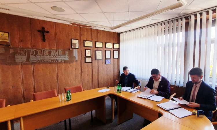 PKM za nowe autobusy zapłaci 42 mln zł