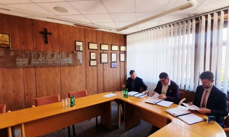 PKM za nowe autobusy zapłaci 42 mln zł