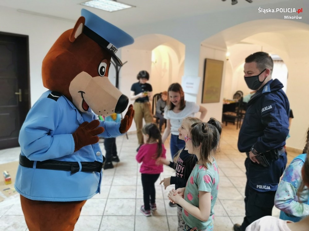 "Służymy Wam pomocą" - mikołowscy policjanci na spotkaniu z uchodźcami