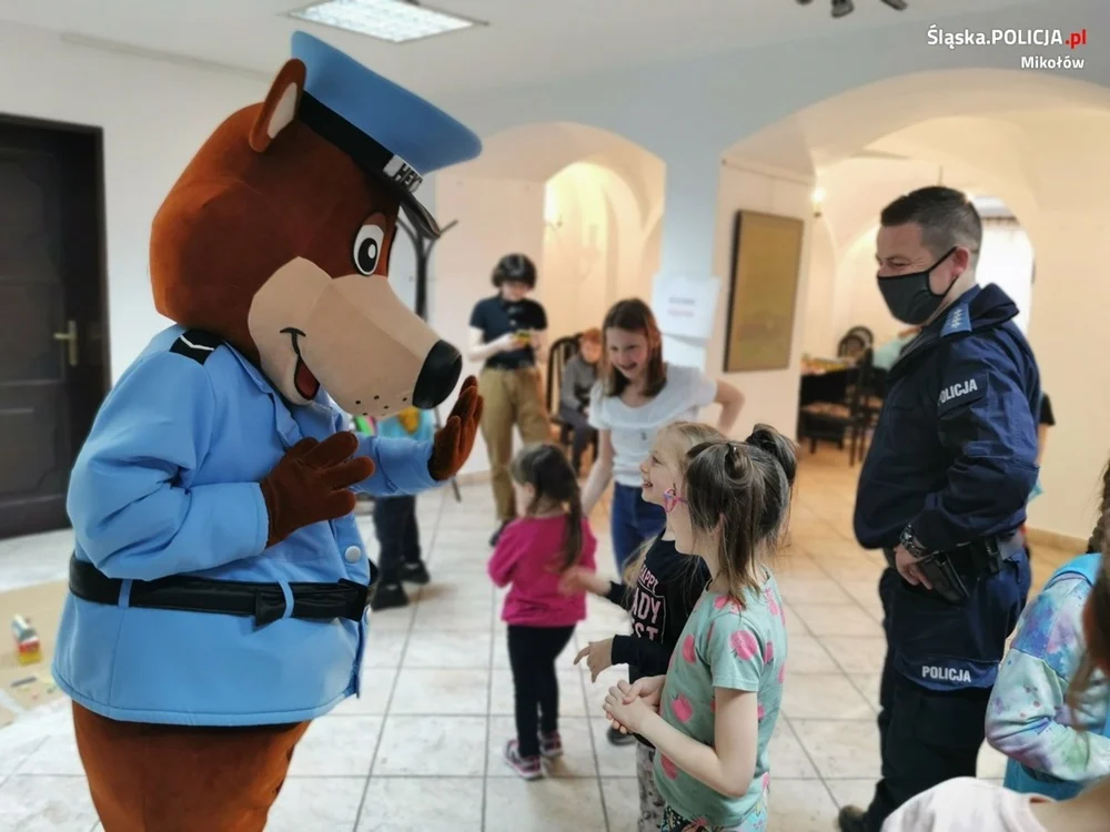 "Służymy Wam pomocą" - mikołowscy policjanci na spotkaniu z uchodźcami