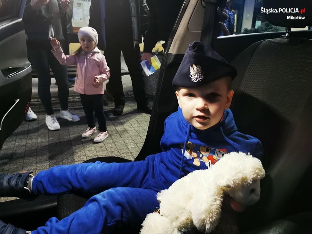 "Służymy Wam pomocą" - mikołowscy policjanci na spotkaniu z uchodźcami