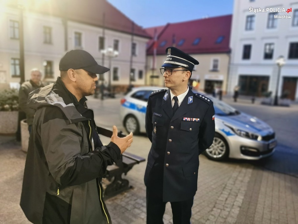 "Służymy Wam pomocą" - mikołowscy policjanci na spotkaniu z uchodźcami