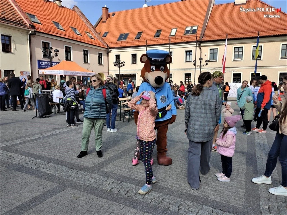 Mikołowscy policjanci w przedsięwzięciu "Aktywnie dla pokoju"