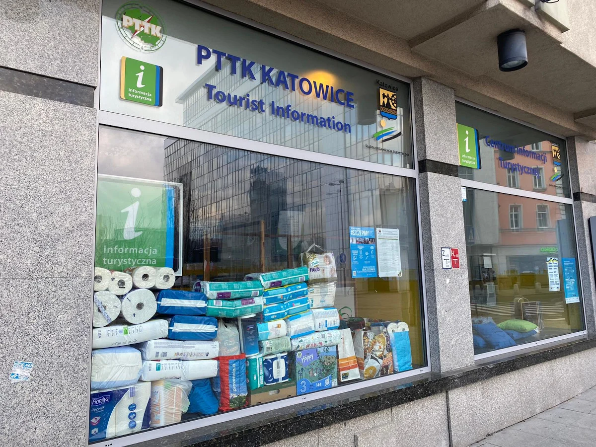 Jak przebiega zbiórka darów w katowickich szkołach?