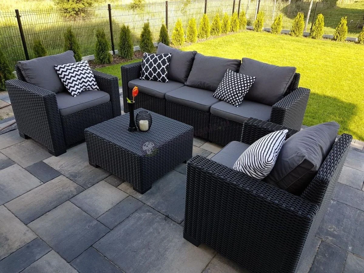 Jak urządzić balkon lub taras do pracy zdalnej?