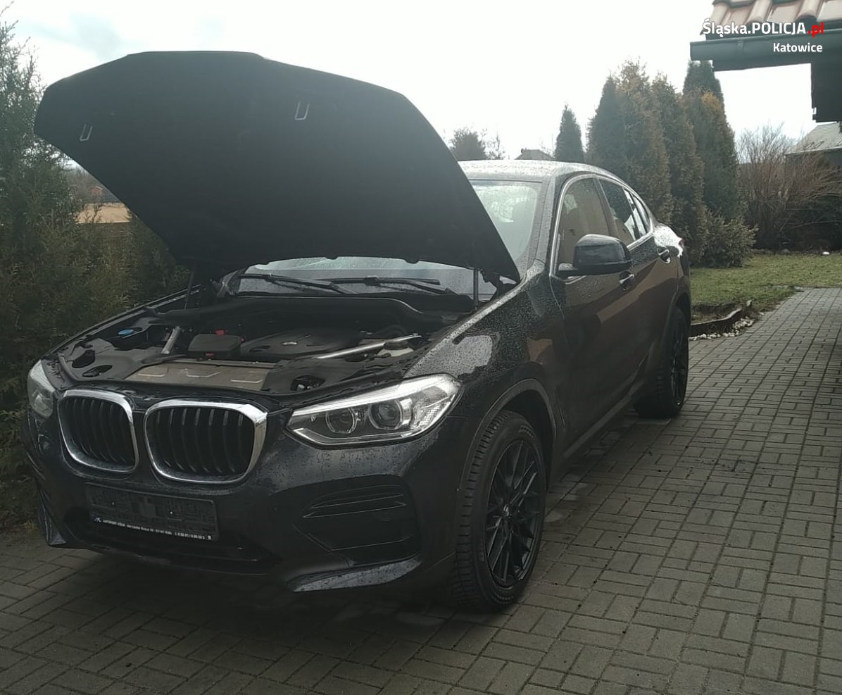 Policjanci odzyskali przywłaszczone we Włoszech samochody o wartości ponad 760 tys. zł!