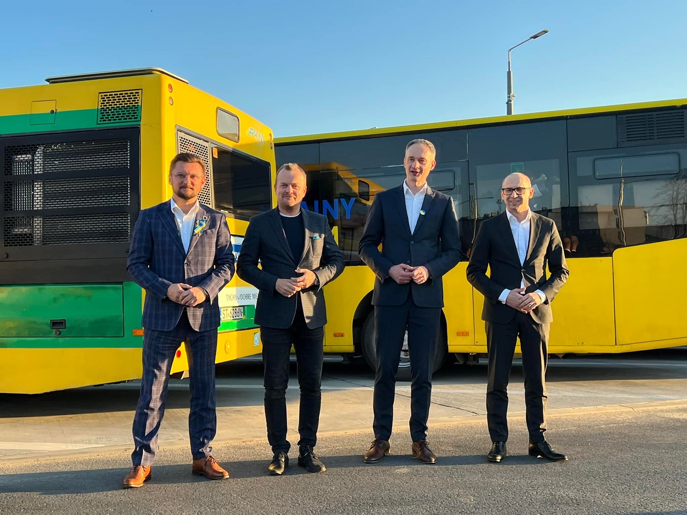 Katowice solidarne z Ukrainą. Trzy katowickie autobusy dotarły do Lwowa