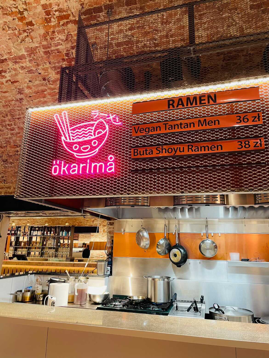 Jak prawidłowo czyścić neony?