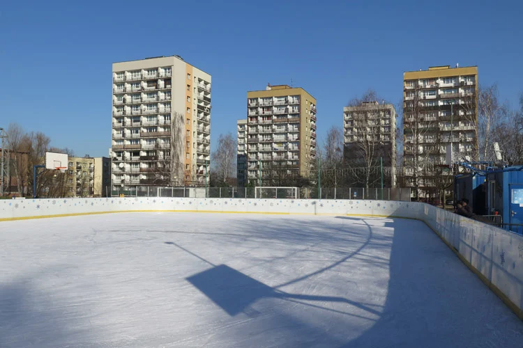 Koniec sezonu zimowego na lodowiskach. Skorzystano z nich blisko 15 tysięcy razy!