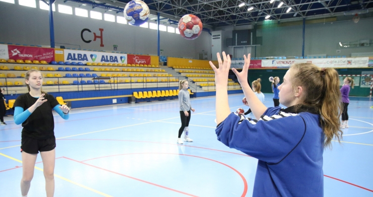 KPR Ruch Chorzów pomaga piłkarkom ręcznym z Ukrainy