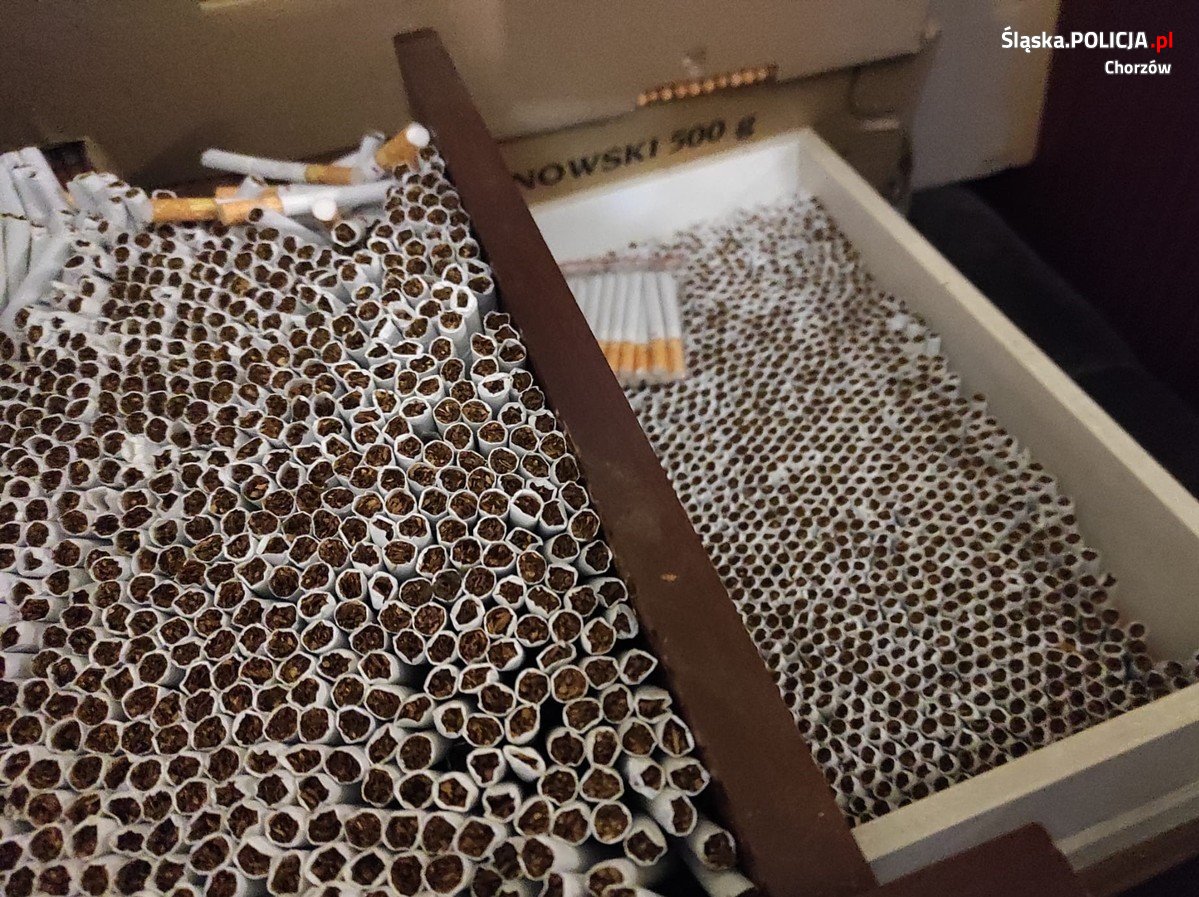 Nielegalny tytoń, papierosy i alkohol przejęte przez policjantów