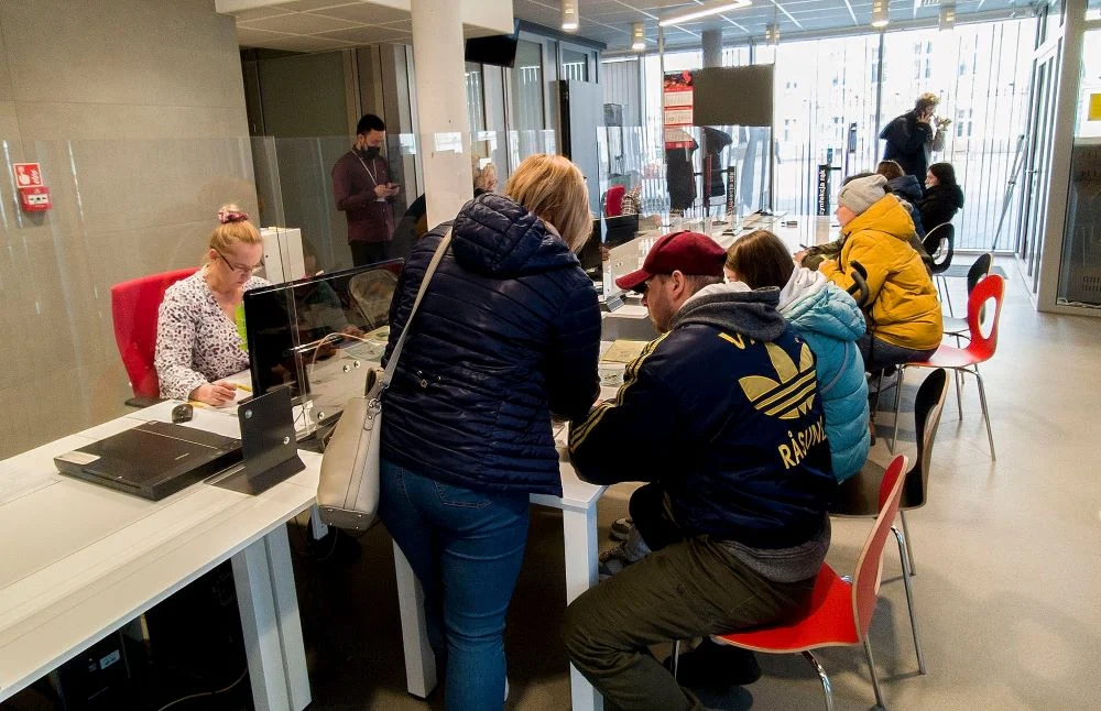 Od dziś obywatele Ukrainy mogą starać się o numer PESEL i Profil Zaufany