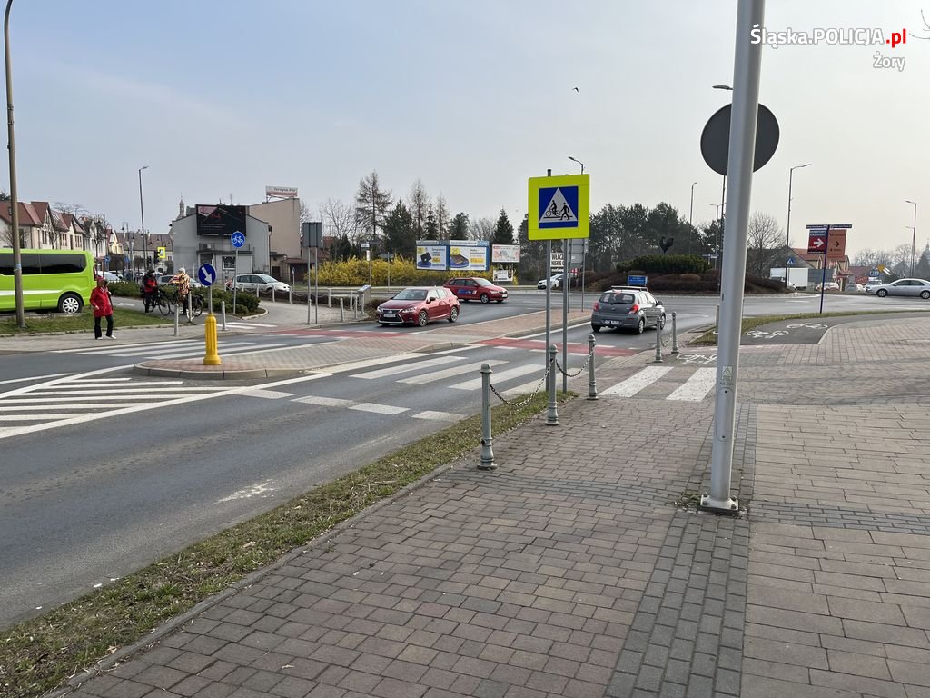 Policjanci prowadzą działania "Bezpieczny Pieszy"