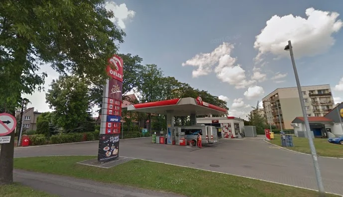 23-latek zatrzymany za kradzież rozbójniczą. Kradł i groził pracownikom stacji paliw