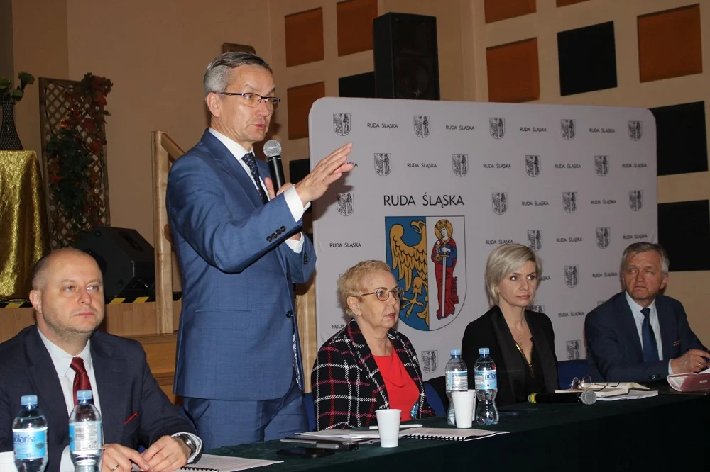 Wczoraj w Rudzie odbyło się kolejne spotkanie władz miasta z mieszkańcami