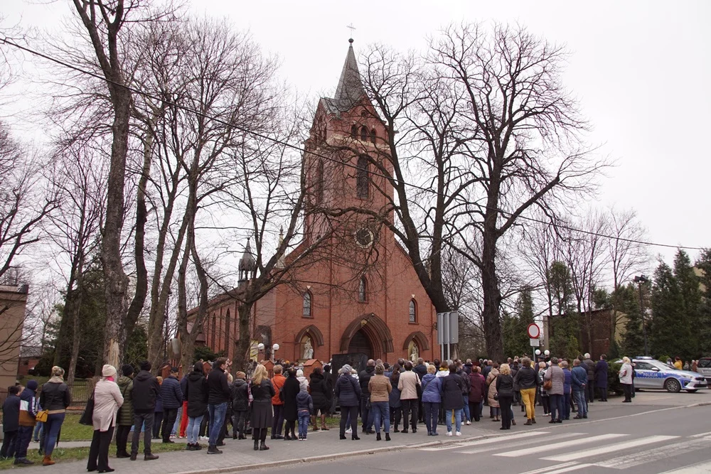 Droga Krzyżowa w Bielszowicach 1