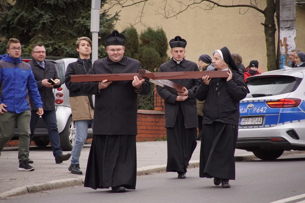 Droga Krzyżowa w Bielszowicach 2