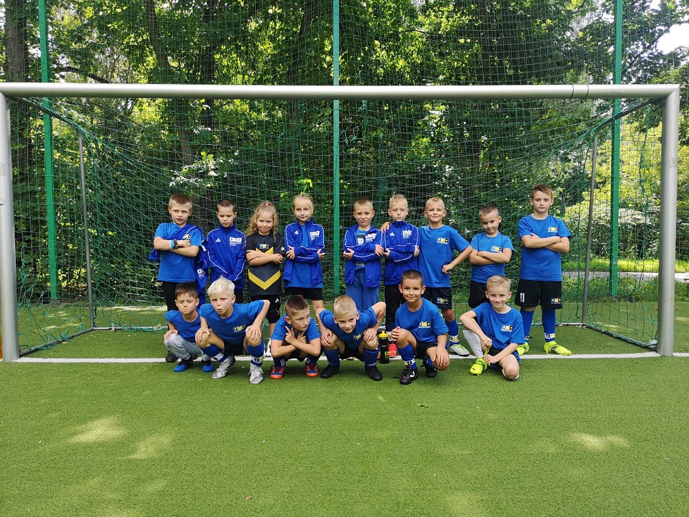 "Tutaj połączysz naukę ze sportową pasją..."