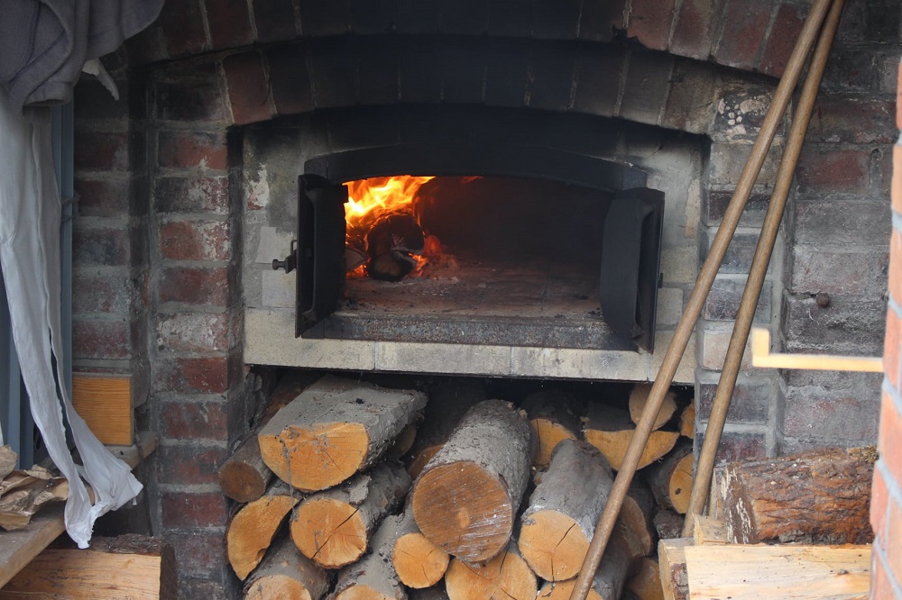 Rudzki piekarok - dawny piec chlebowy nadal działa